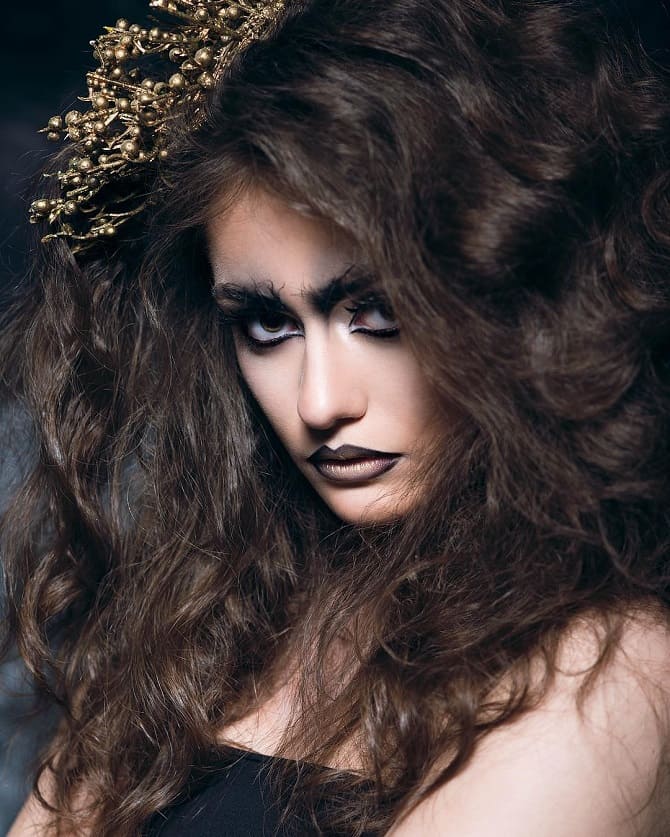 11 видеоуроков по макияжу с лучшими образами на Хэллоуин 2023 для девушек