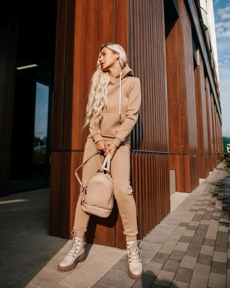 Модные женские худи