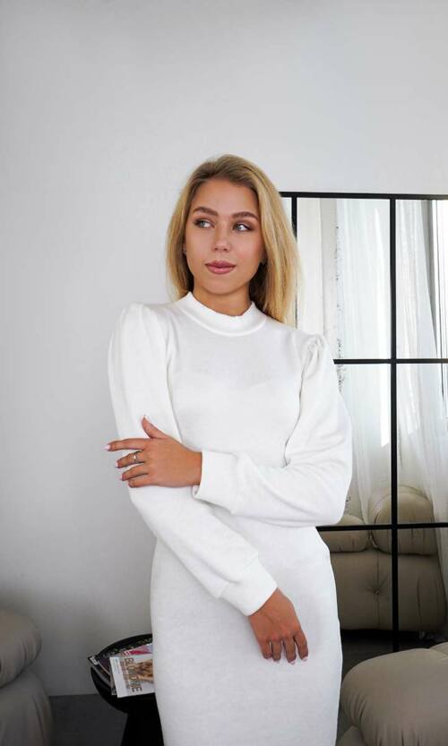 Повседневное Платье Ангора Силуэтное 24098 Молочное