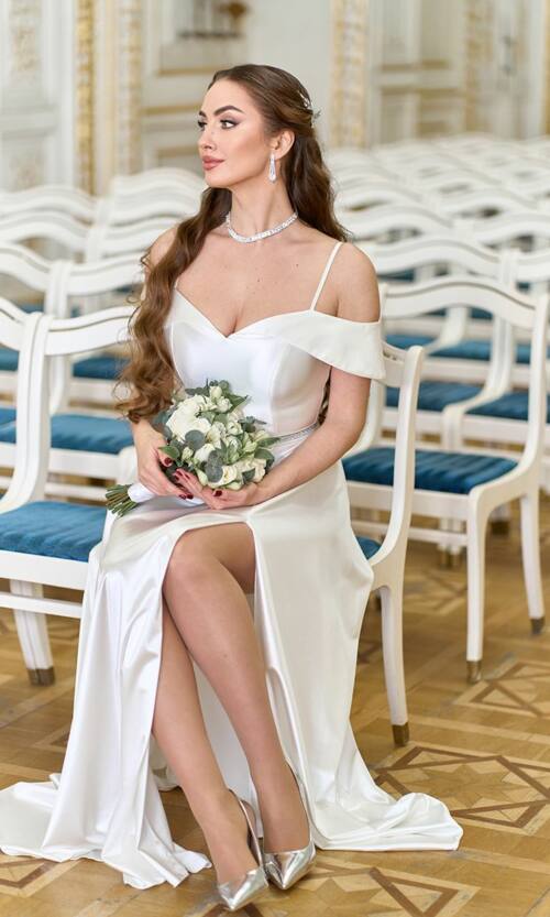 Вечернее платье Открытые Плечи Макси 25002 Молочное