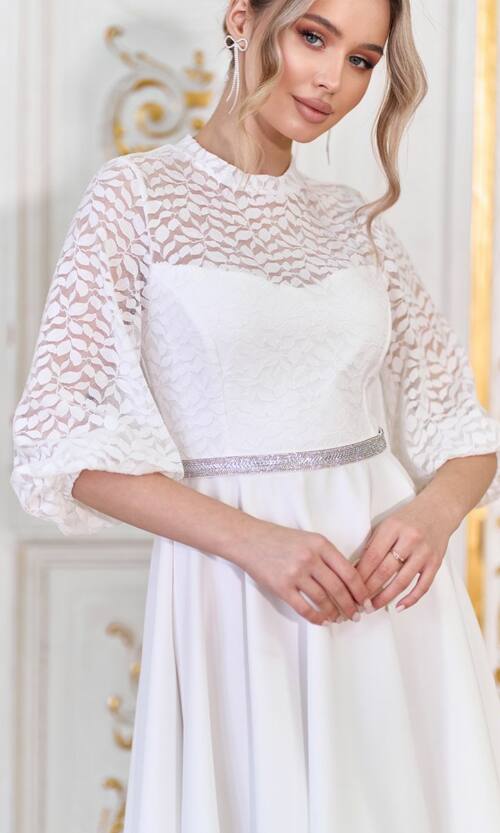 Коктейльное Платье с Кружевным Верхом и Расклешенной Юбкой 25008 Молочное