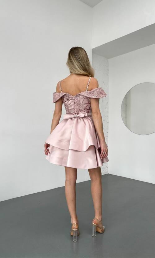 Коктейльна Сукня Атлас Паєтка Відкриті Плечі 25023 Рожева