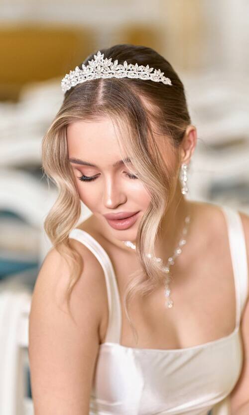 Диадема Королевская Стразы Бижутерия 25515 Серебряная