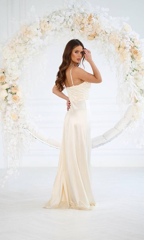 Вечірня Сукня Блиск Розріз 24057 Кремова