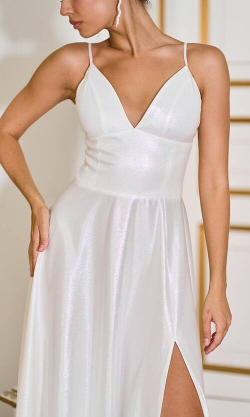 Вечернее Платье на Тонких Бретелях Формированными Чашками 25037 Молочное