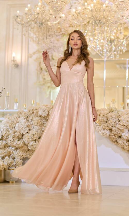 Вечірня Сукня на Тонких Бретелях Формованими Чашками 25037 Персикова