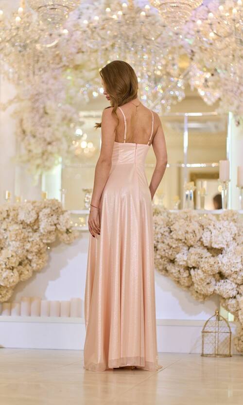 Вечірня Сукня на Тонких Бретелях Формованими Чашками 25037 Персикова