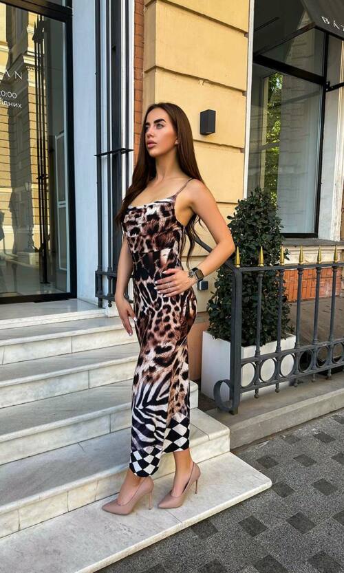 Трендова Сукня Облягаюча Міді 24043 Шоколадна