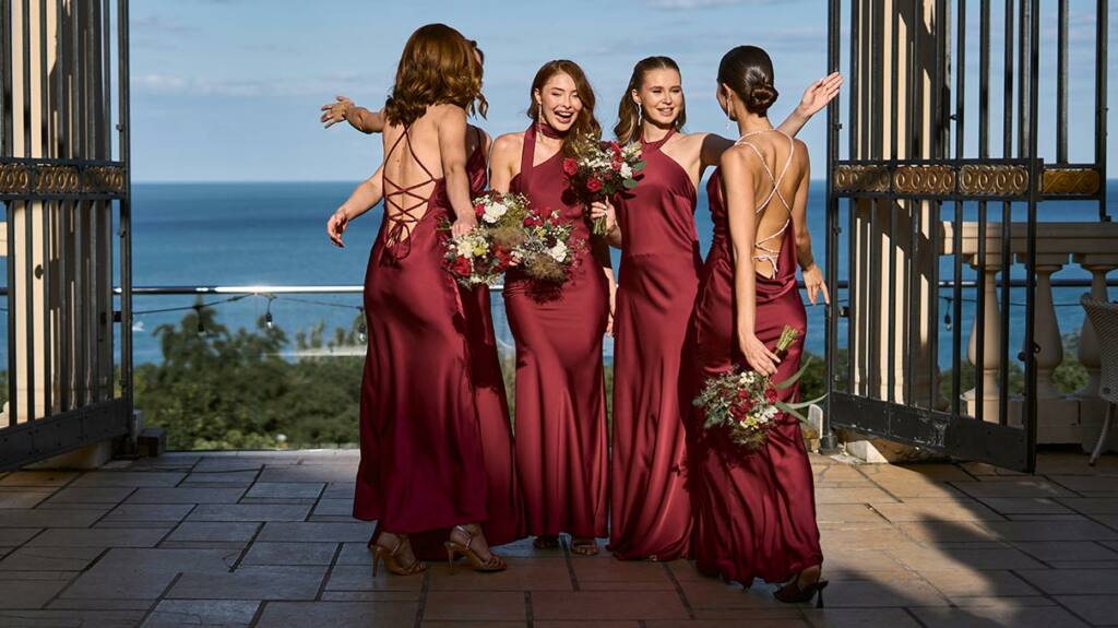 Сукні для подружок нареченої