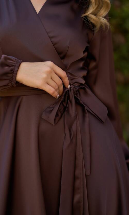 Вечірня сукня атлас на запах 25087 Коричнева