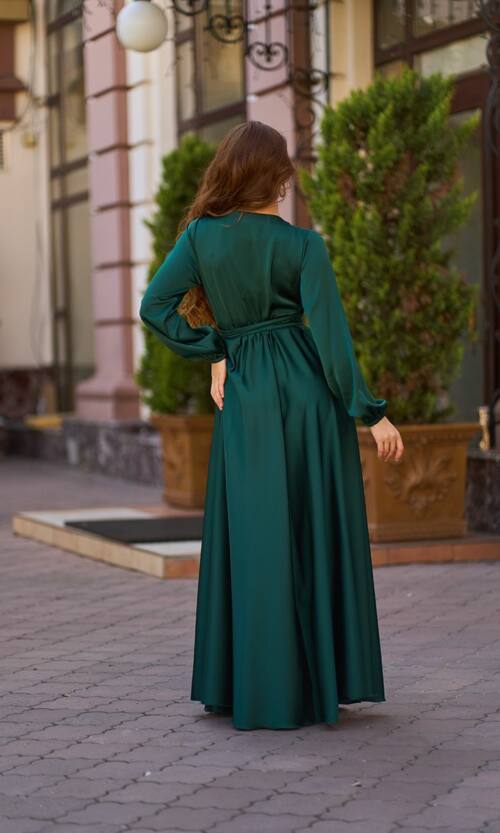 Вечірня сукня атлас на запах 25070 Зелена