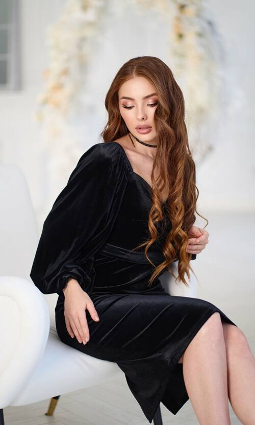 Коктейльна Сукня Відкриті Плечі 24095 Чорна