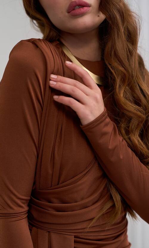 Коктейльное платье мини футляр с драпировкой 25086 Теракотовое