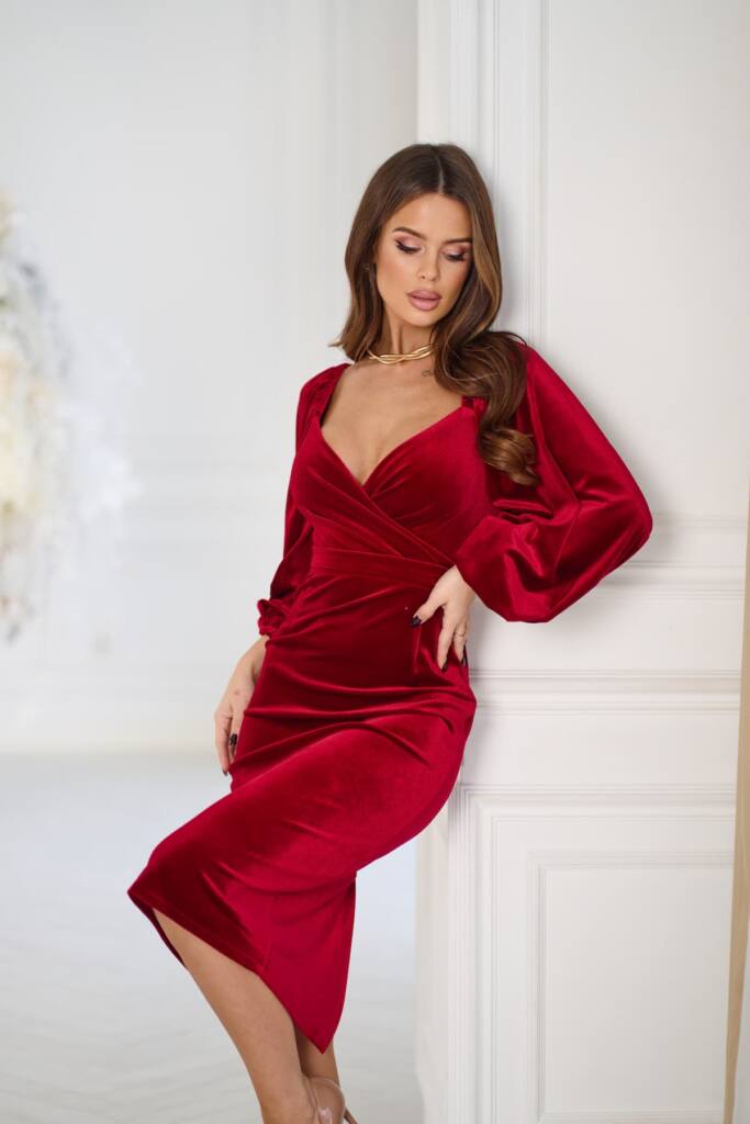 Платья создают праздник вдохновения новогодних образов