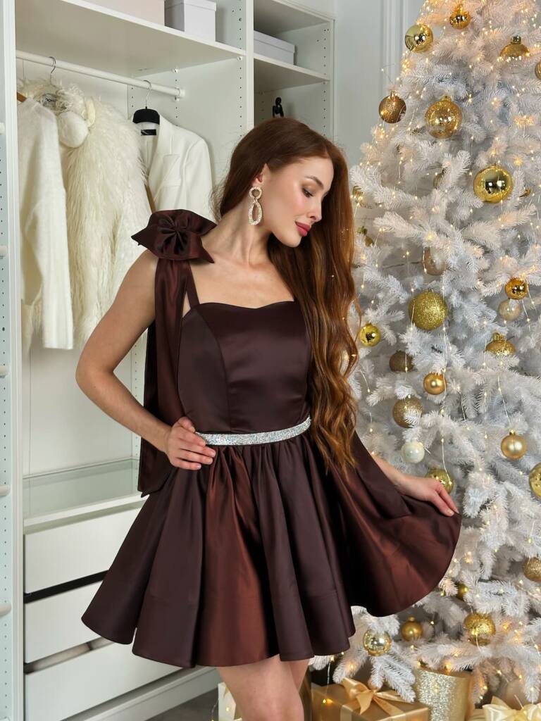 Платья создают праздник вдохновения новогодних образов