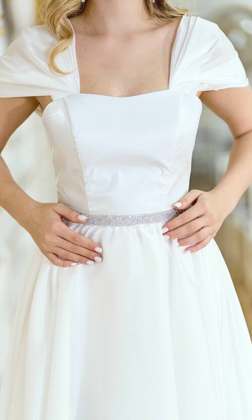 Коктейльна сукня міді з органзи з шовковим сяйвом 26014 Молочна