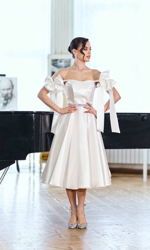 Корсетна сукня з бантами на плечах 26004 Молочна