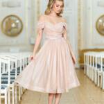 Коктейльна сукня міді з драпірованим ліфом 26019 Бежева