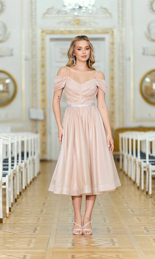 Коктейльна сукня міді з драпірованим ліфом 26019 Бежева