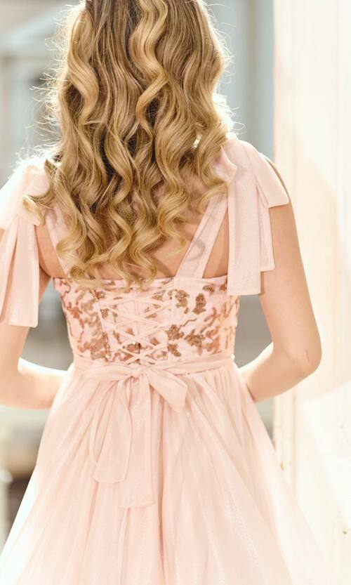 Архітектурна коктейльна сукня з вишитим корсетом 26010 Персикова